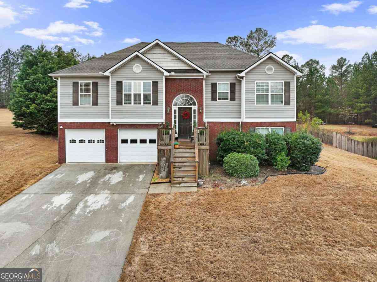 Homes For Rent - 40 Pine Shadow Circle<br/> Covington, GA 30016