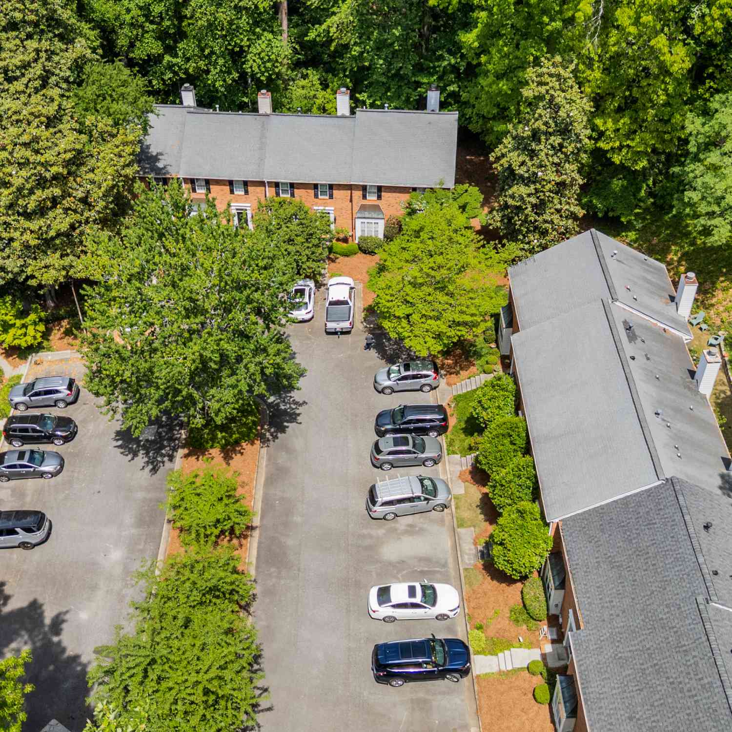 Townhouse For Rent - 1160 Windsor Parkway #8<br/> Atlanta, GA 30319