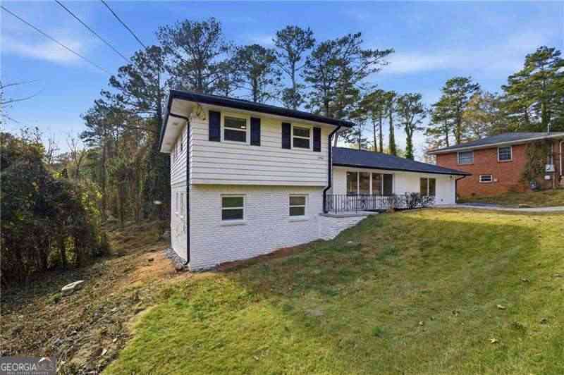 Homes For Rent - 2967 Flat Shoals Road<br/> Decatur, GA 30034