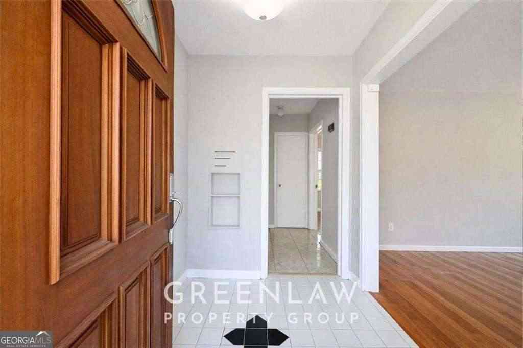 Homes For Rent - 1944 Lyle Avenue<br/> College Park, GA 30337