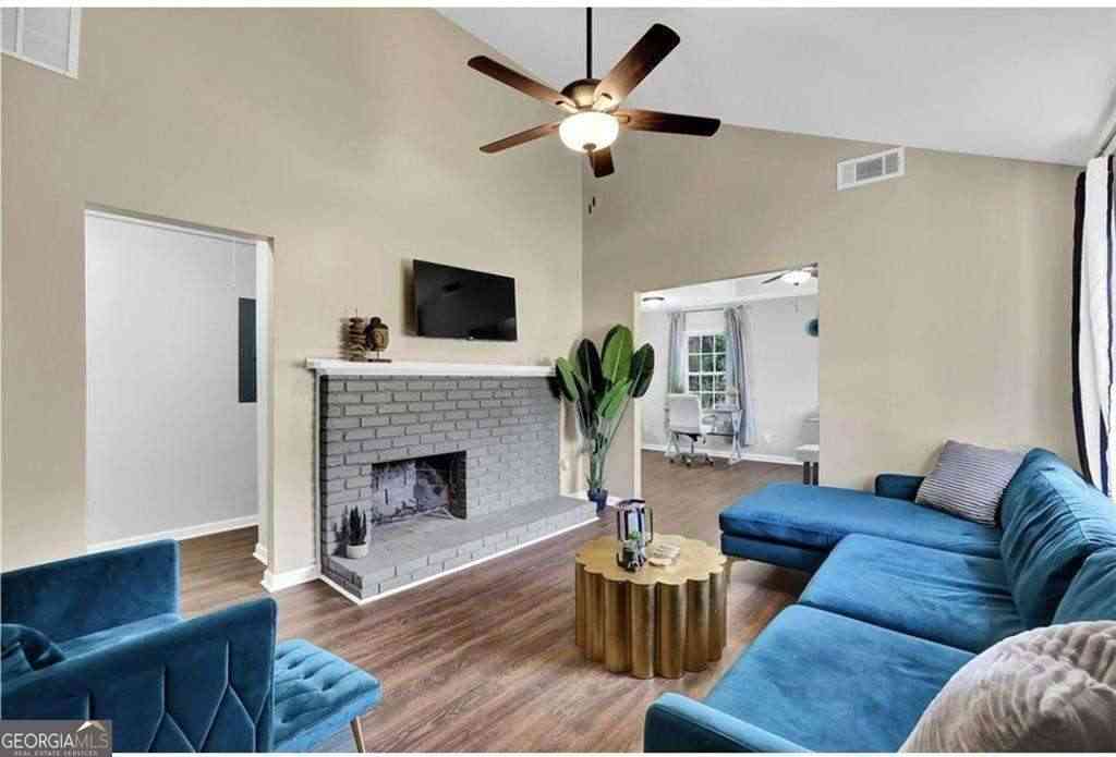 Homes For Rent - 3162 Oakdale Road<br/> Hapeville, GA 30354