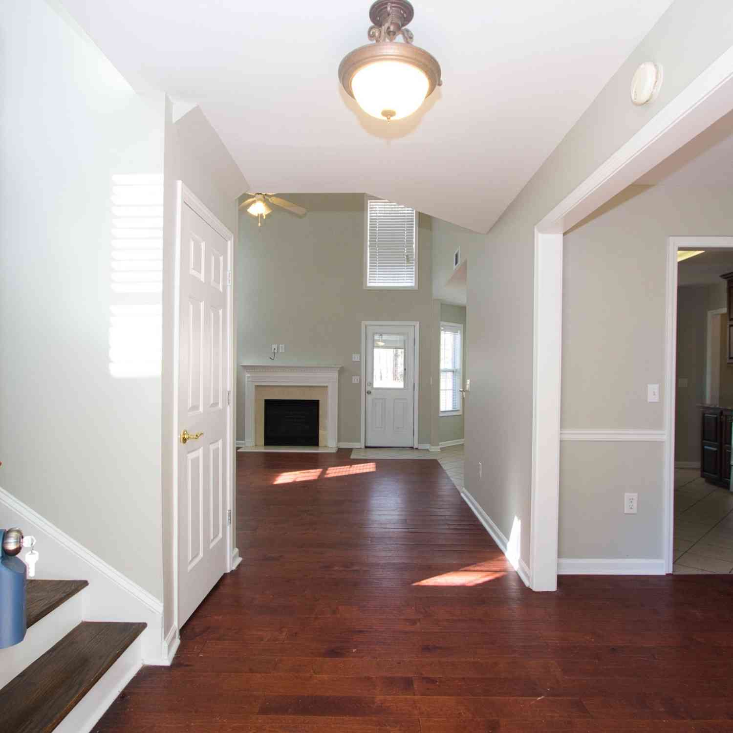 Homes For Rent - 585 Chapel Walk Lane<br/> Lawrenceville, GA 30045
