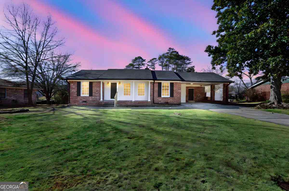 Homes For Rent - 6541 Debbie Sue Lane<br/> Morrow, GA 30260