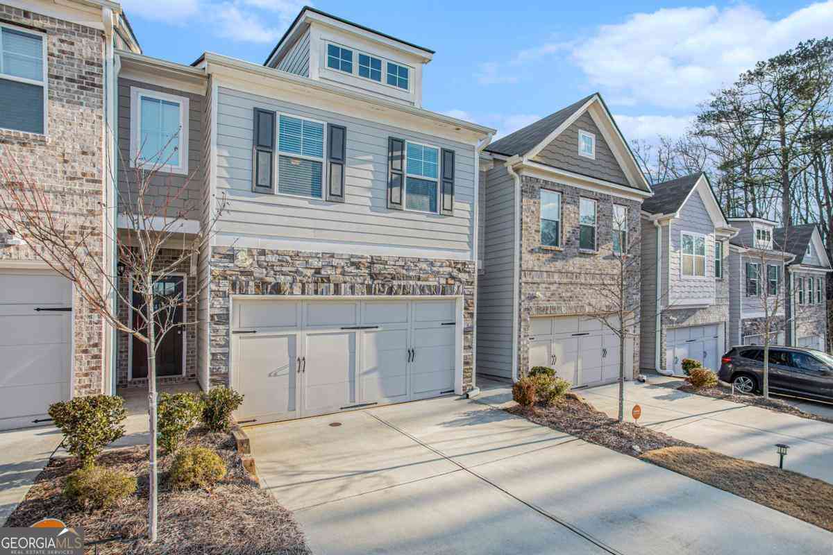 Townhouse For Rent - 2414 Fitts Drive<br/> Conyers, GA 30094