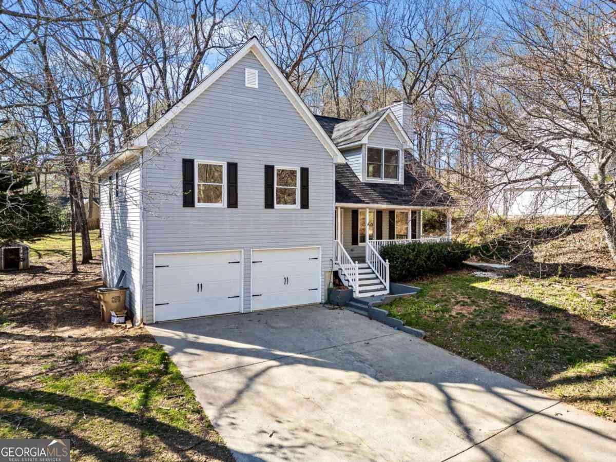 Homes For Rent - 228 Hawkins Farm Circle<br/> Ball Ground, GA 30107
