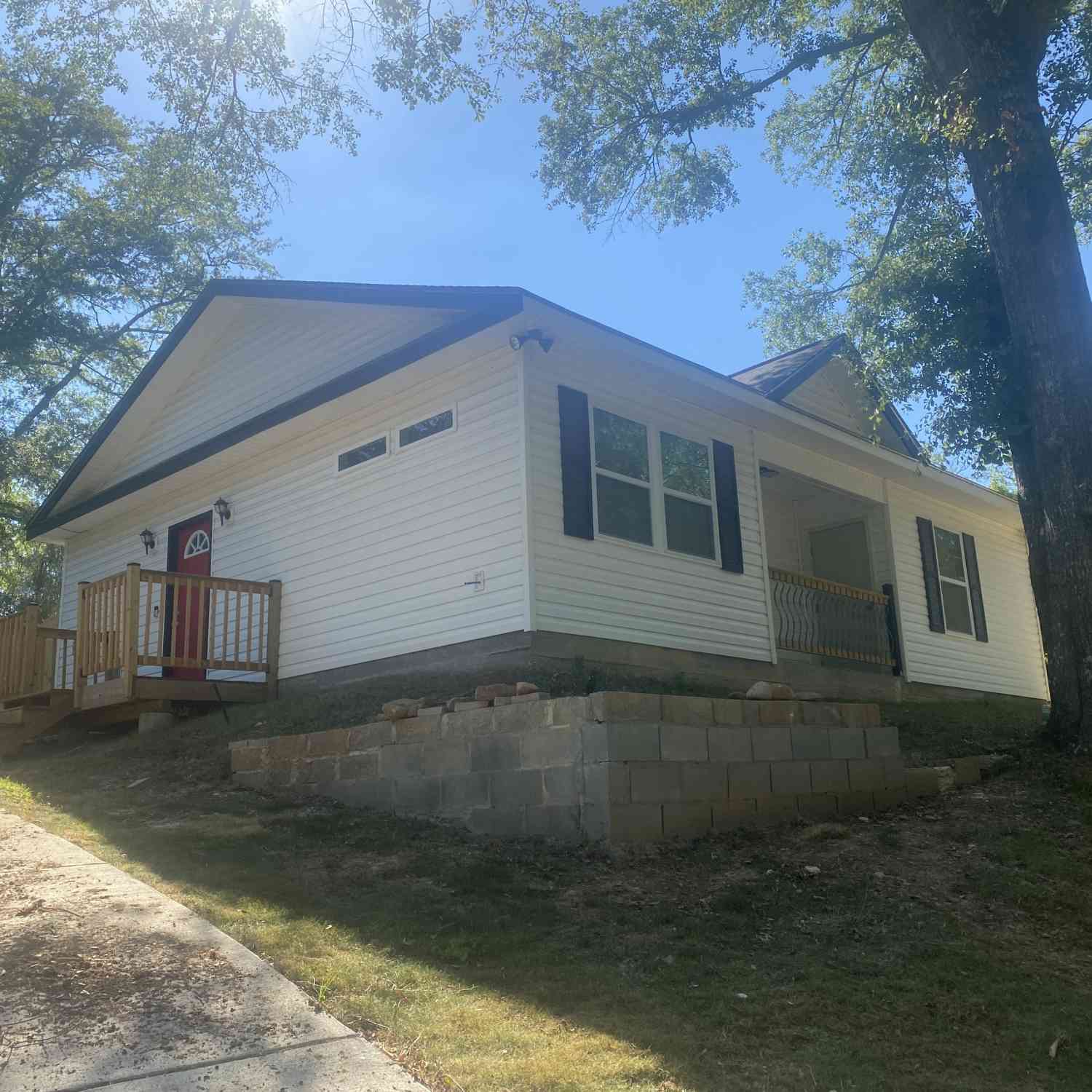 Multifamily For Rent - 825 Forest Lake Drive S #2<br/> Macon, GA 31210