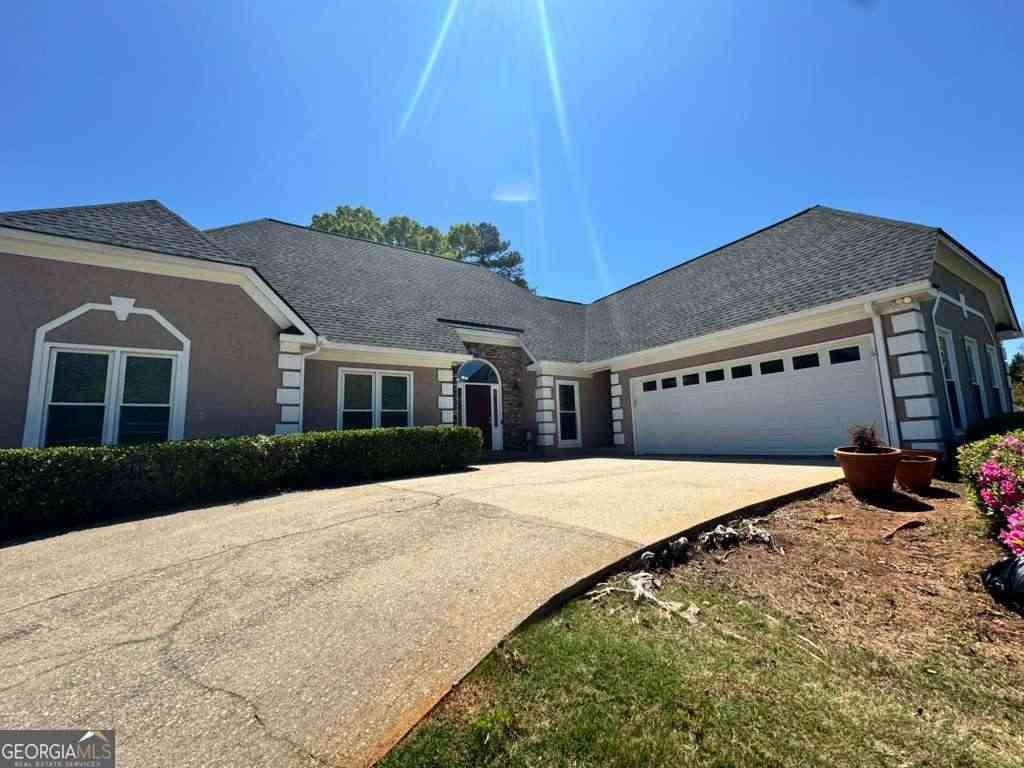 Homes For Rent - 1230 Saint Ives Court<br/> Suwanee, GA 30024