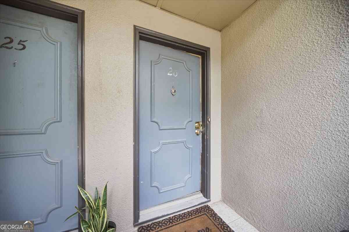 Condo For Rent - 26 Arpege Way NW<br/> Atlanta, GA 30327