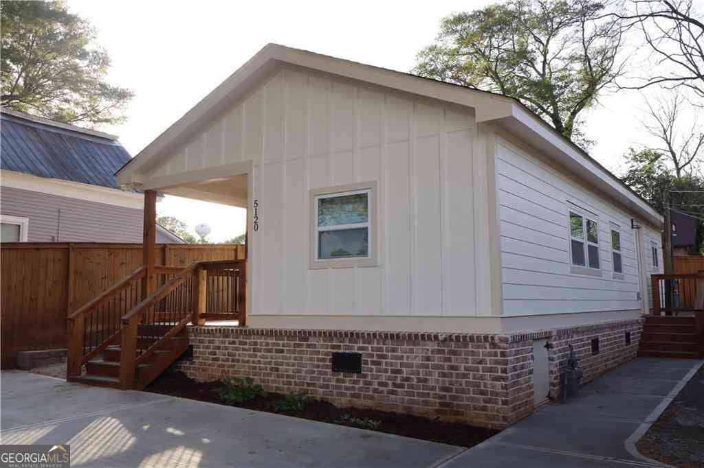 Homes For Rent - 5120 Railroad Avenue<br/> Flowery Branch, GA 30542