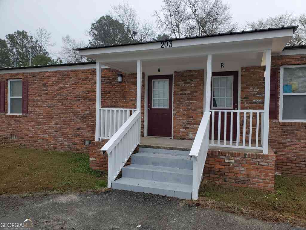 Apartment For Rent - 201 Enterprise Street #APT B<br/> Dublin, GA 31021