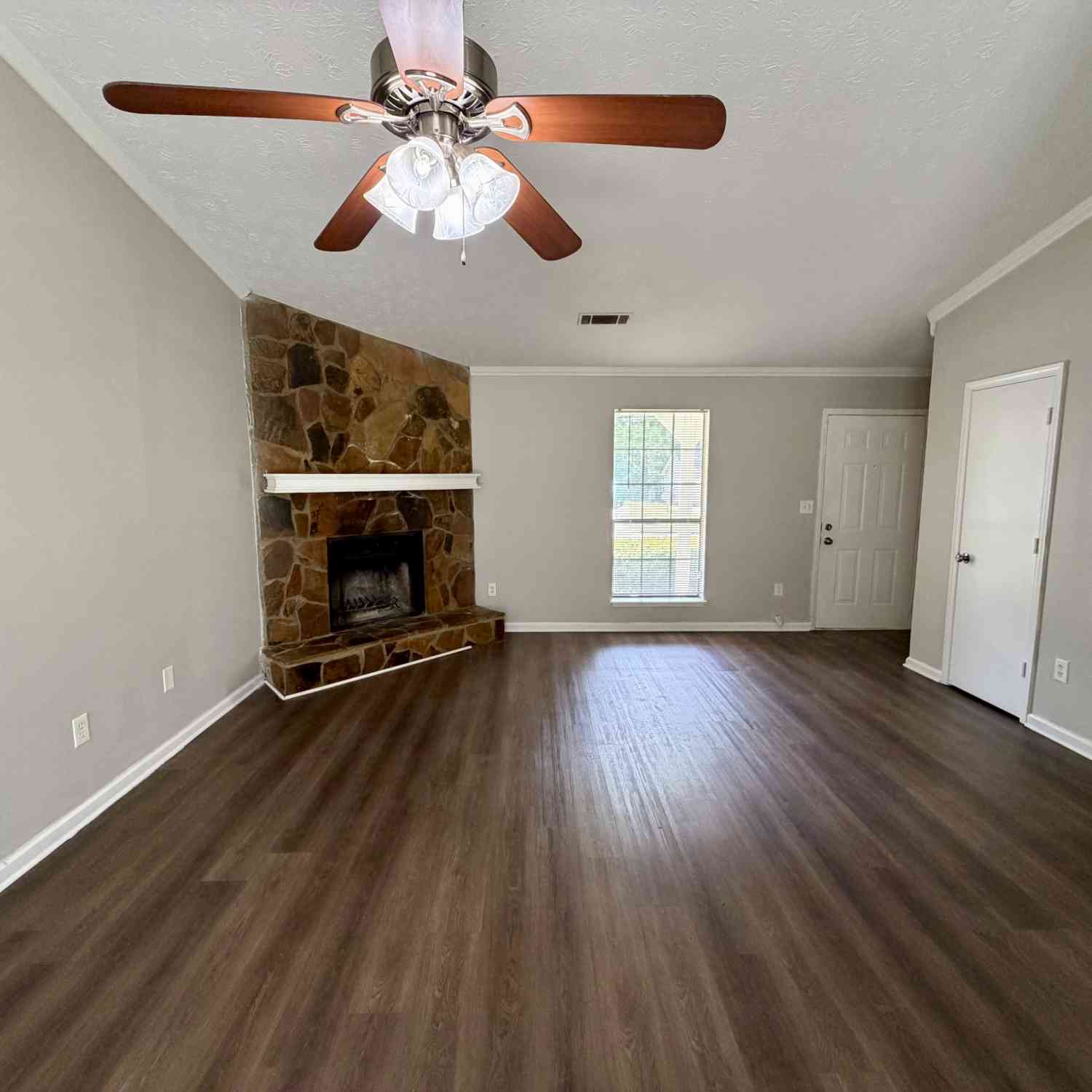 Homes For Rent - 5663 Saint Thomas Drive<br/> Lithonia, GA 30058