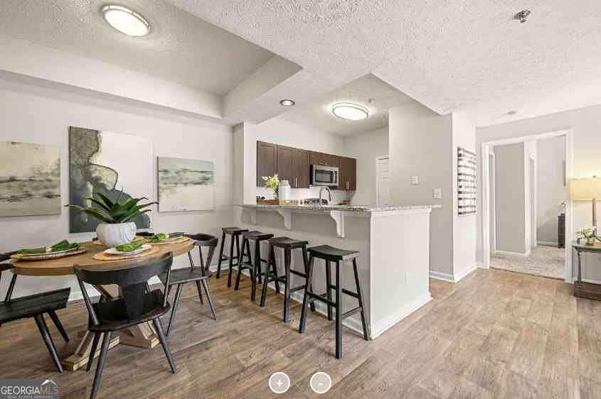 Apartment For Rent - 7150 W Peachtree Dunwoody Road #0732<br/> Atlanta, GA 30328
