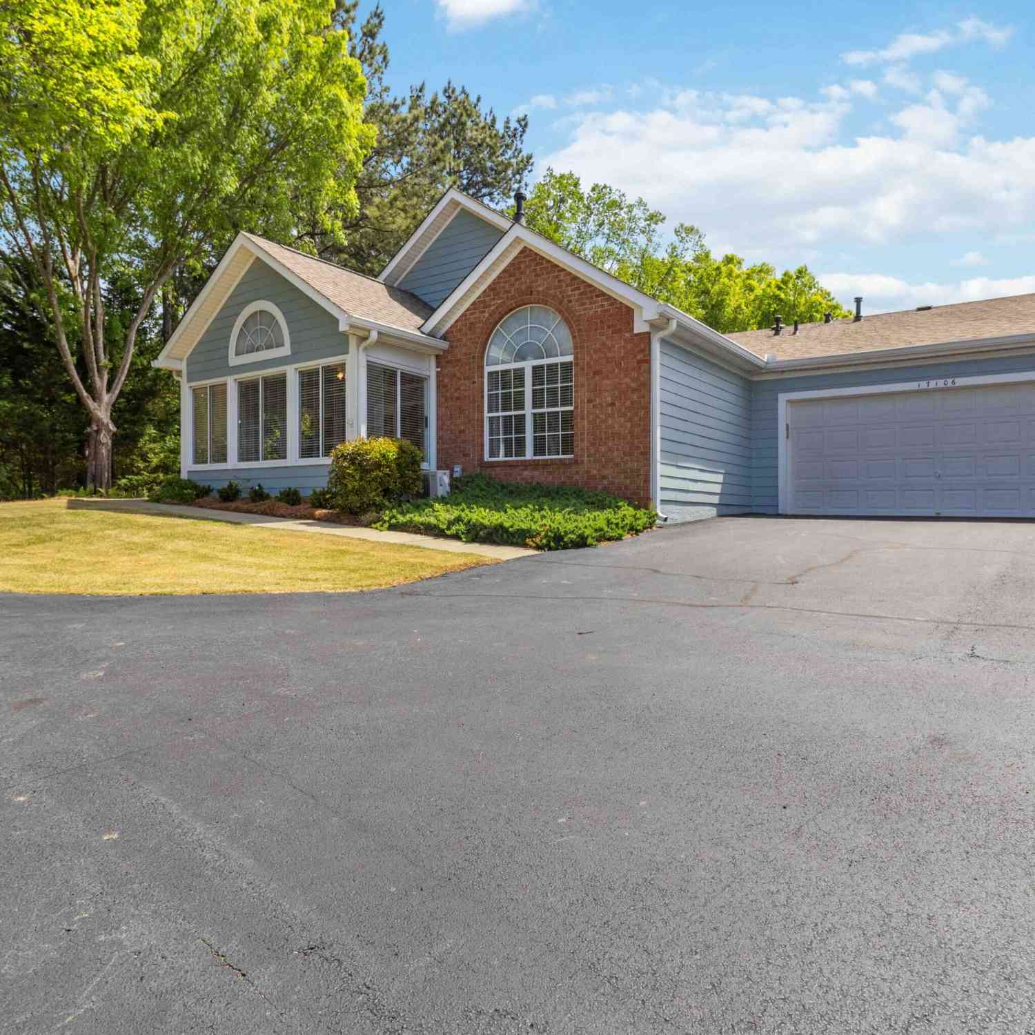 Condo For Rent - 17106 Harvest Ridge Lane<br/> Johns Creek, GA 30022