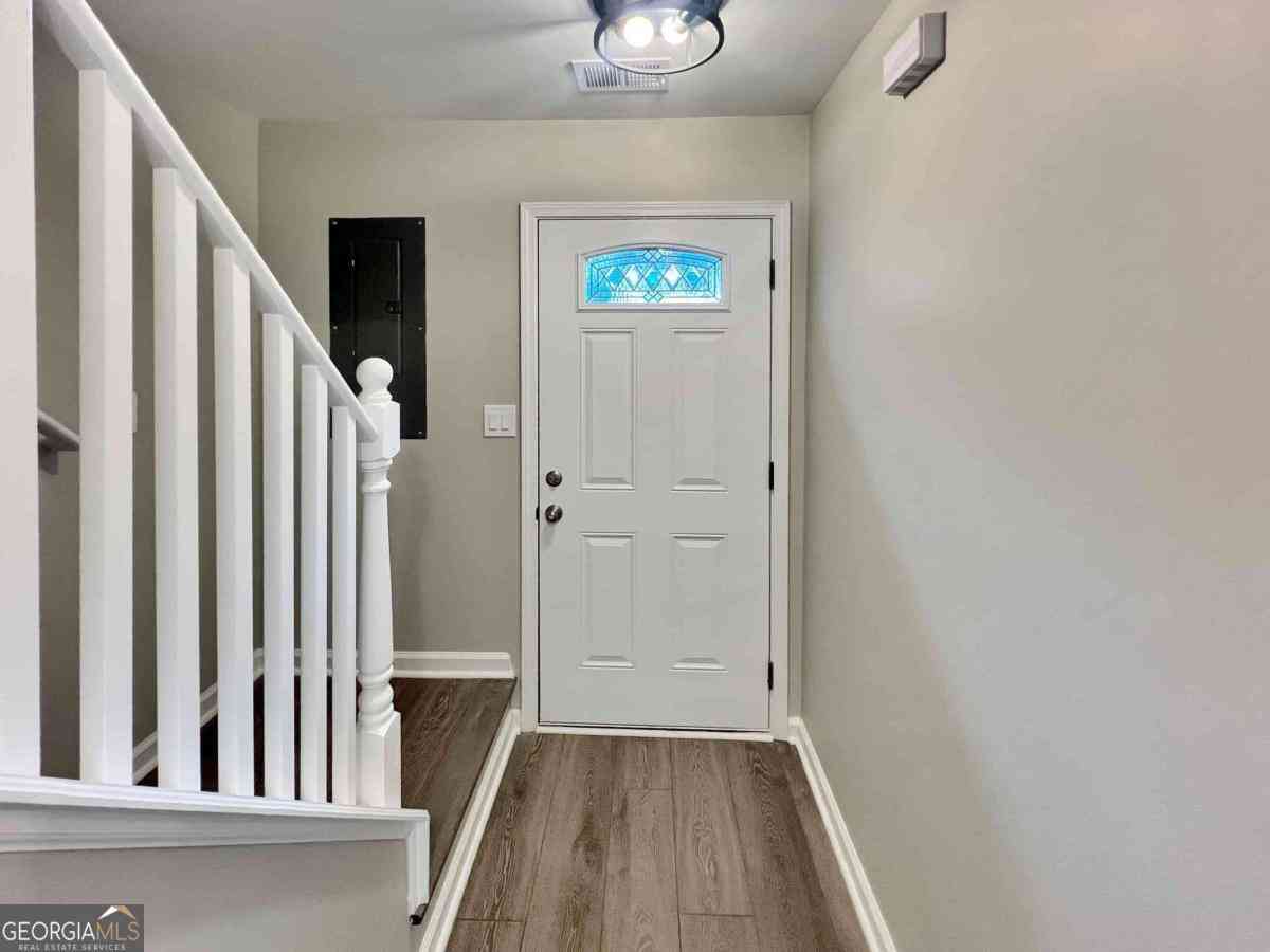 Townhouse For Rent - 3573 Kennesaw Station Drive NW<br/> Kennesaw, GA 30144