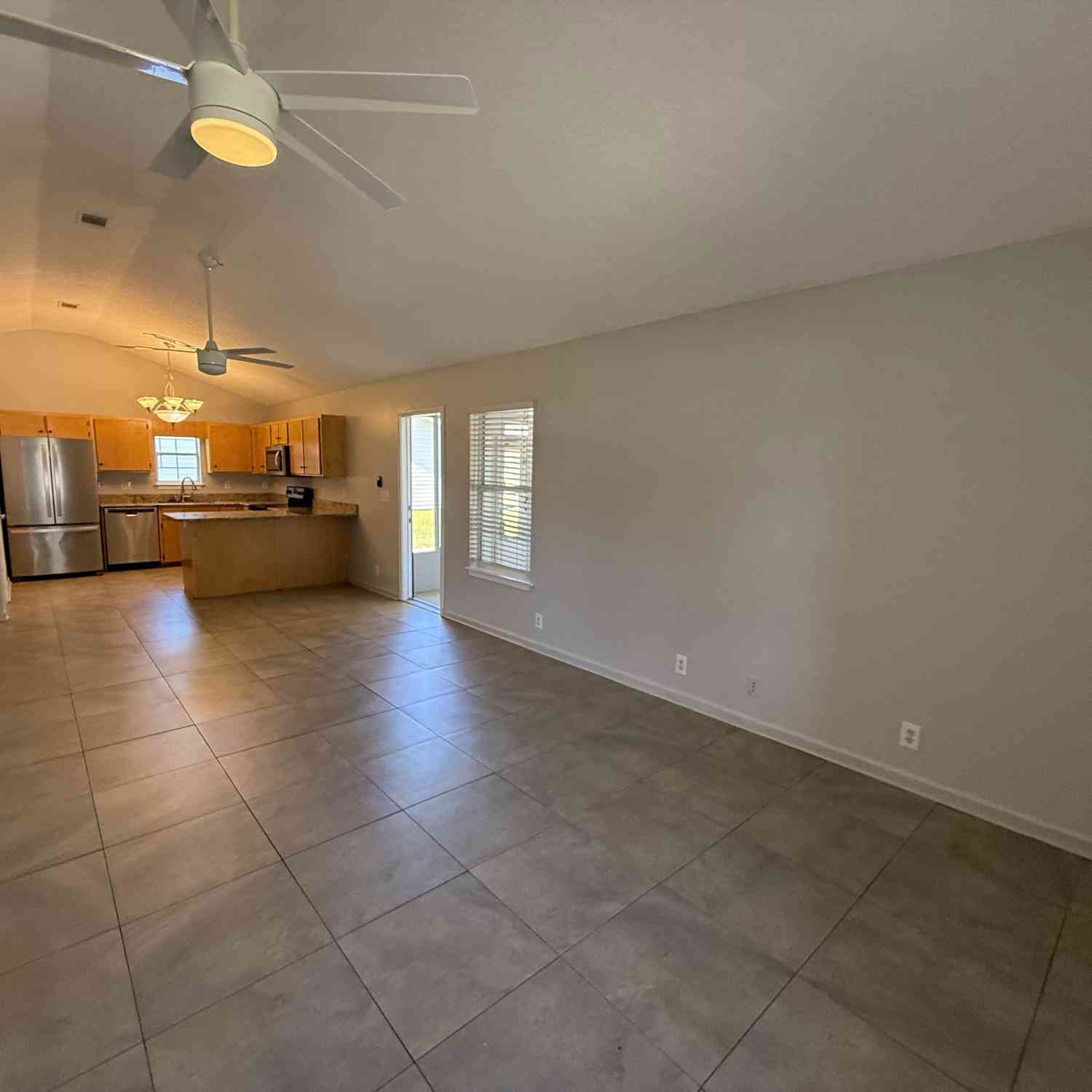 Homes For Rent - 115 Lake Wisteria Court<br/> Kingsland, GA 31548
