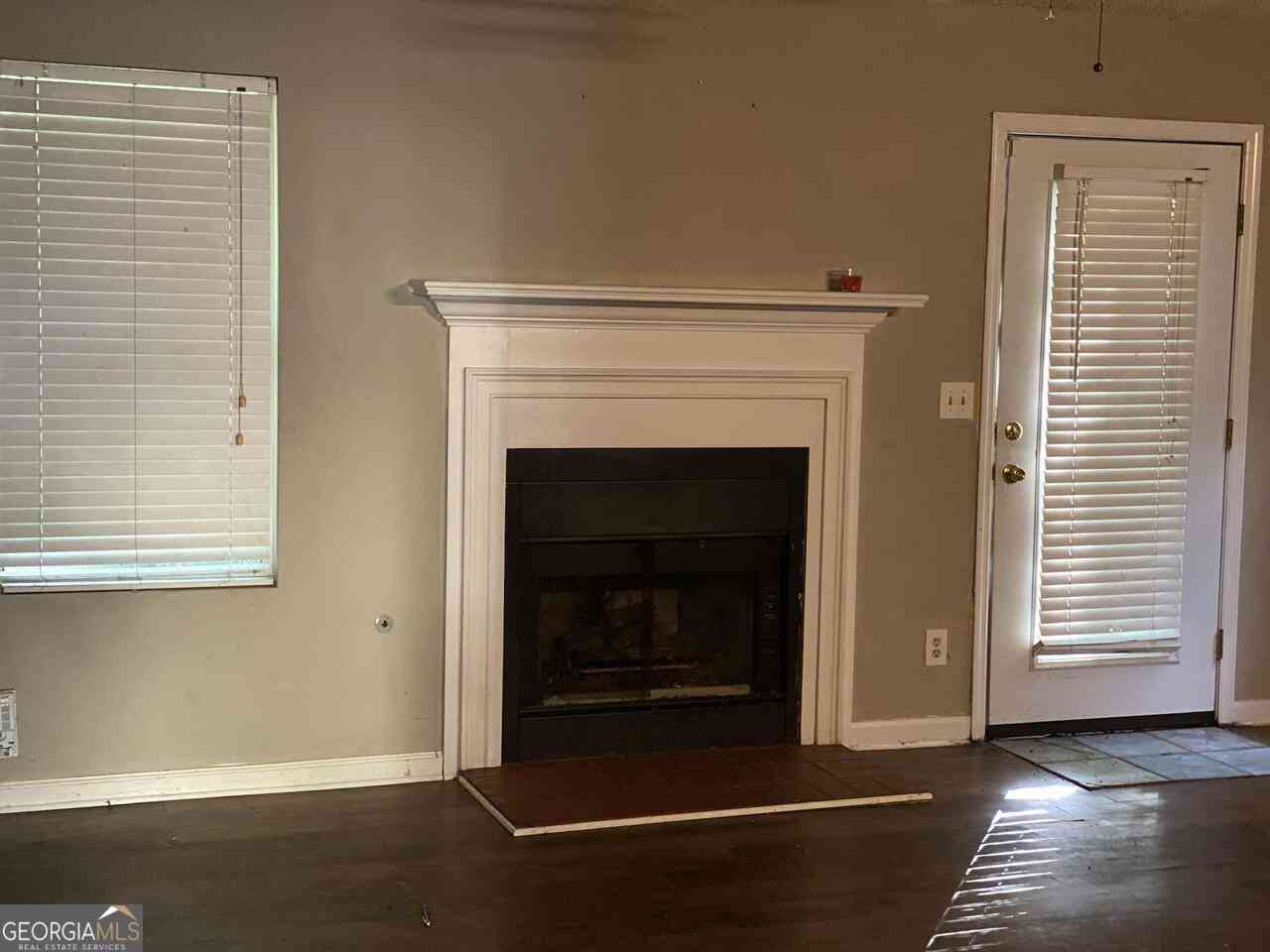 Homes For Rent - 656 Kilkenny Circle<br/> Lithonia, GA 30058
