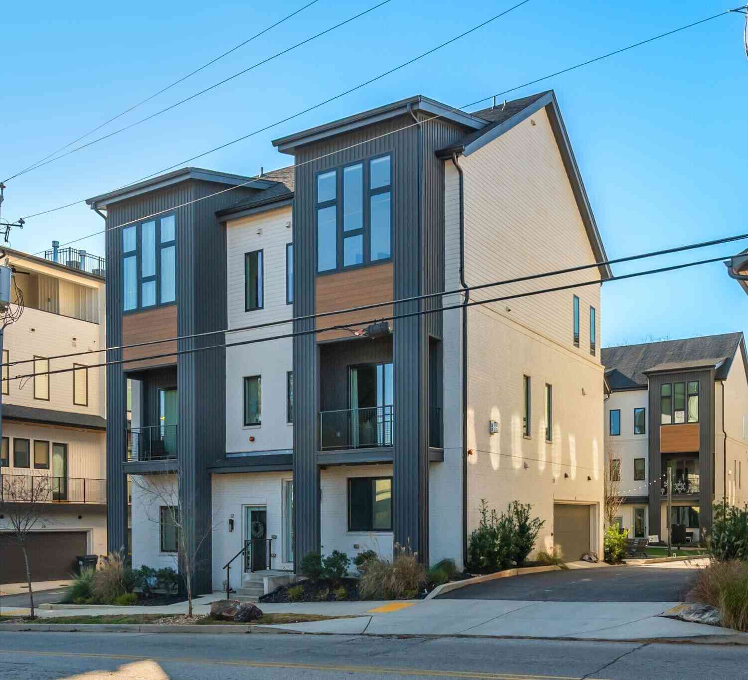 Townhouse For Rent - 2347 Hosea L Williams Drive #11<br/> Atlanta, GA 30317