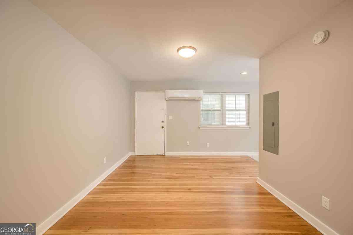 Apartment For Rent - 880 Saint Charles Avenue NE #5<br/> Atlanta, GA 30306