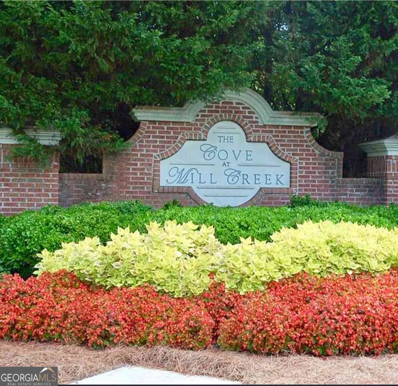 Townhouse For Rent - 3266 Mill Springs Circle<br/> Buford, GA 30519