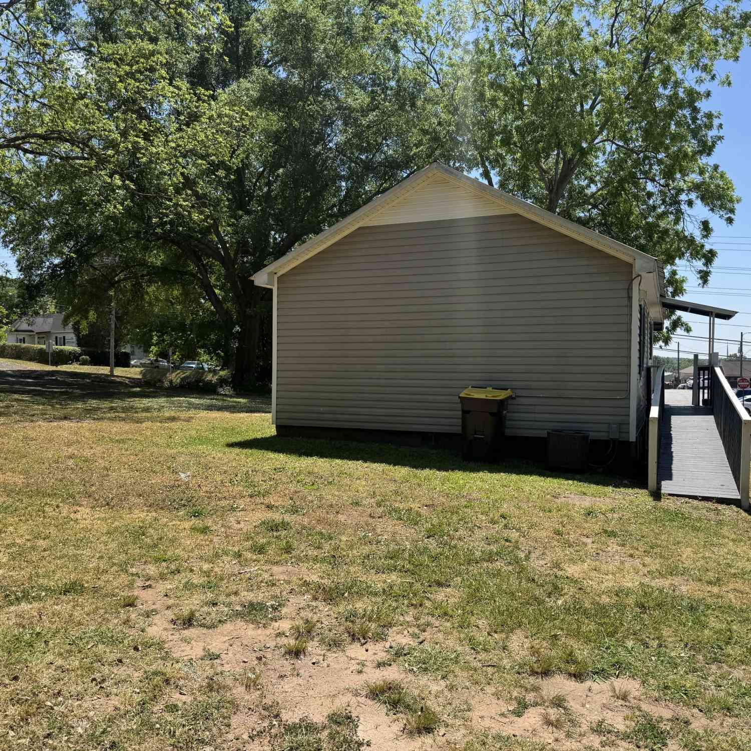 Homes For Rent - 125 W Washington Street<br/> Newnan, GA 30263