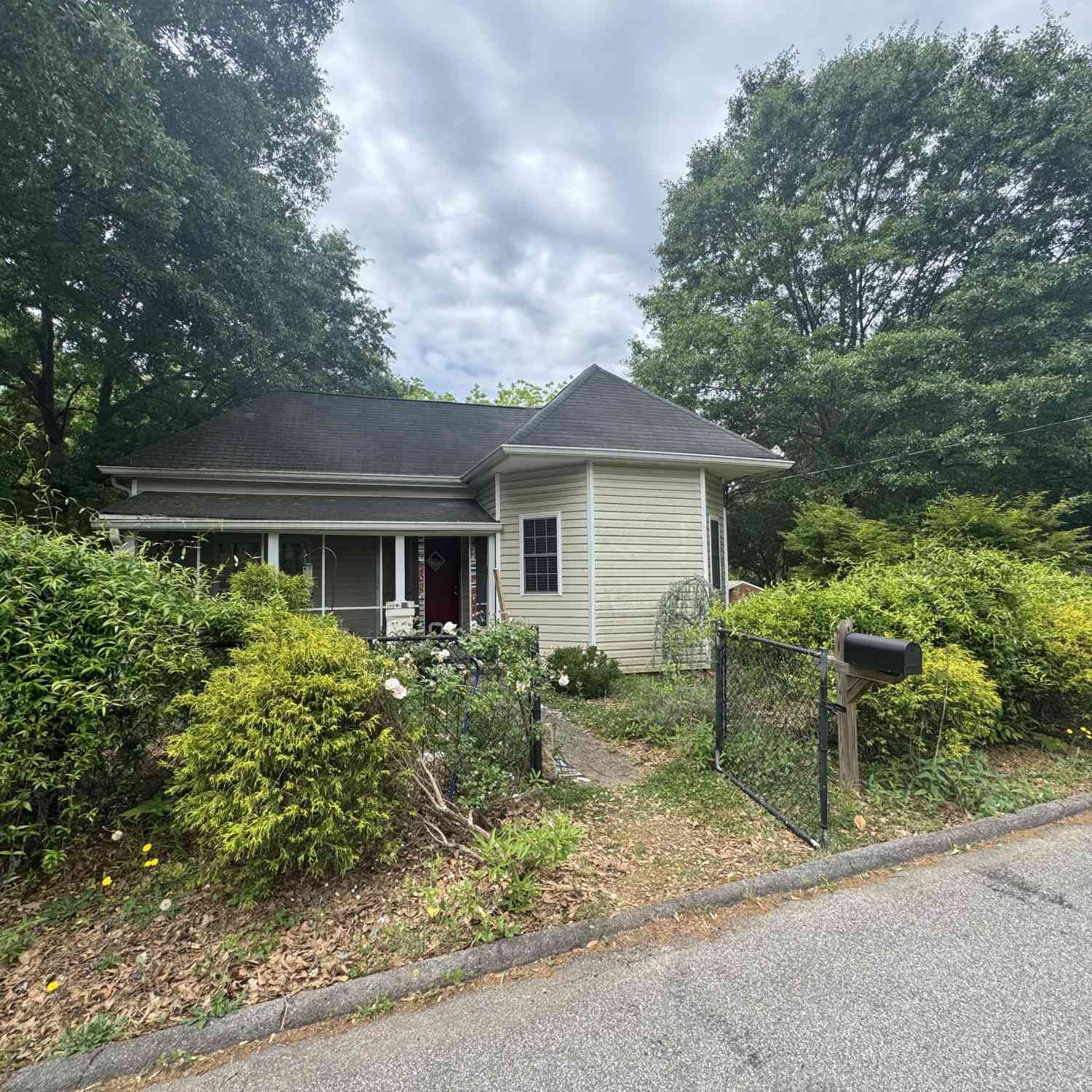 Homes For Rent - 1734 Broad Street #A<br/> Athens, GA 30601