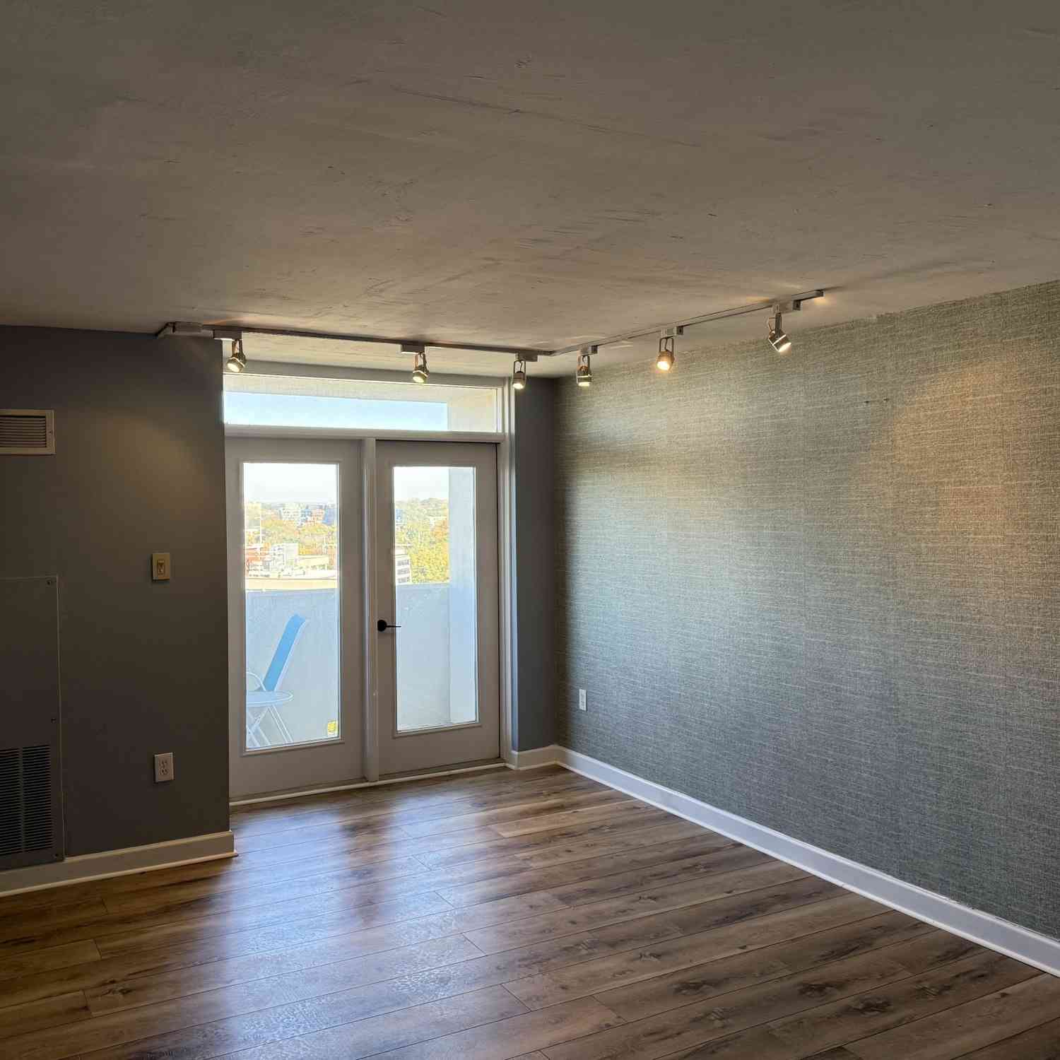 Condo For Rent - 375 Ralph Mcgill Boulevard NE # 1305<br/> Atlanta, GA 30312
