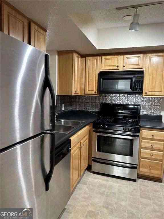 Condo For Rent - 3301 Henderson Mill Road #E7<br/> Atlanta, GA 30341