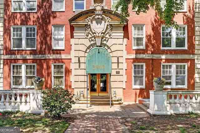 Condo For Rent - 2840 Peachtree Road NW #408<br/> Atlanta, GA 30305