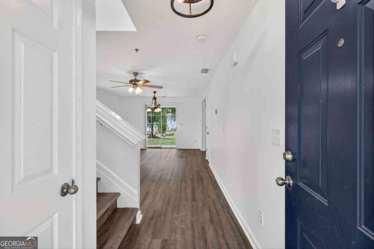 Townhouse For Rent - 275 Cottonwood Cree Circle<br/> Canton, GA 30114