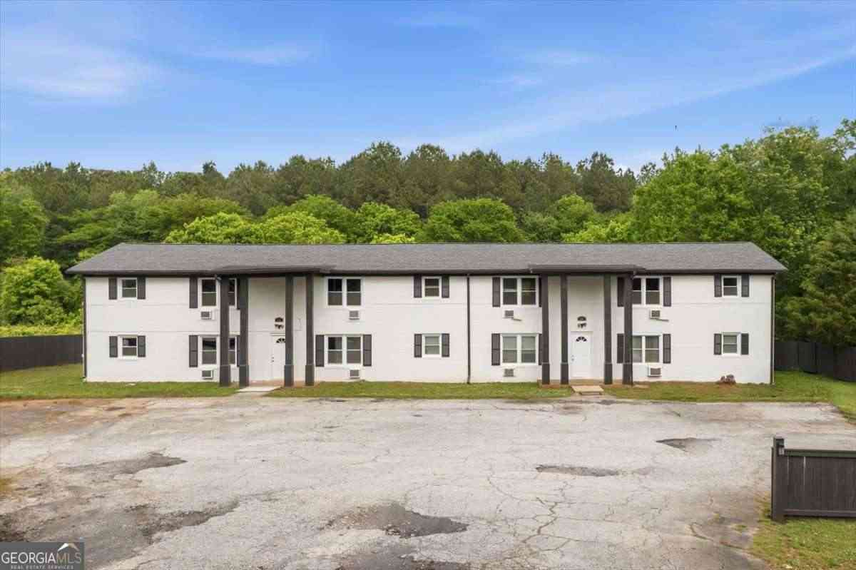 Apartment For Rent - 610 N College Drive #8<br/> Cedartown, GA 30125