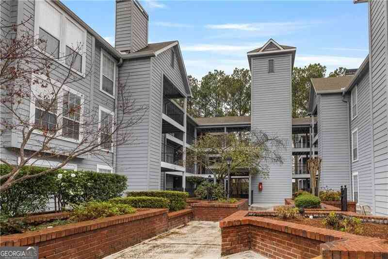 Condo For Rent - 640 Granville Court<br/> Atlanta, GA 30328