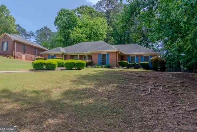 Homes For Rent - 2120 Weatherstone Circle SE<br/> Conyers, GA 30094