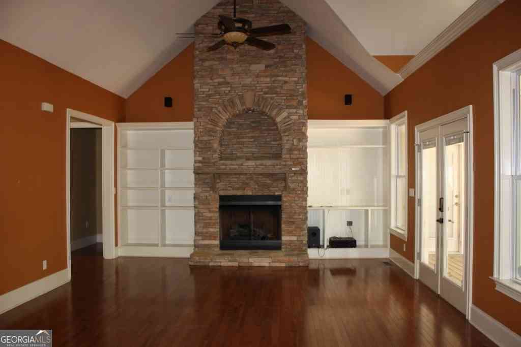 Homes For Rent - 207 Lakeview Court<br/> LaGrange, GA 30240