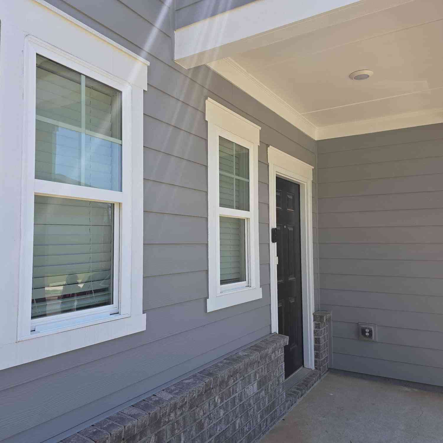 Townhouse For Rent - 125 N Chesapeake Bay Drive<br/> Locust Grove, GA 30248