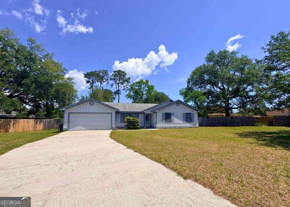 Homes For Rent - 142 Woodvalley Court<br/> Kingsland, GA 31548