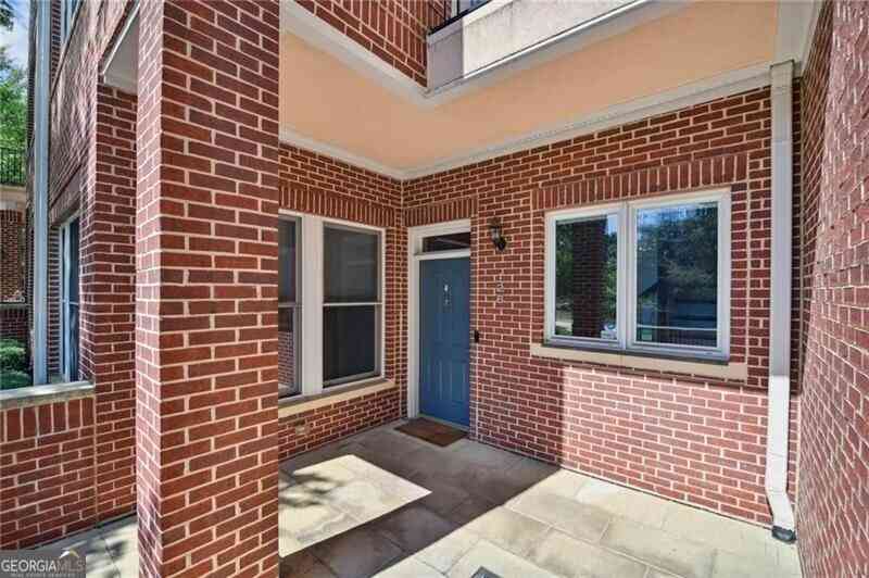 Townhouse For Rent - 745 Fountainhead Lane NE #126<br/> Atlanta, GA 30324