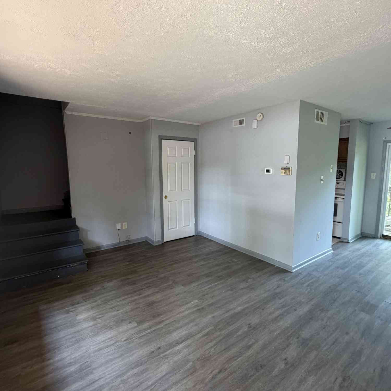 Townhouse For Rent - 1045 Laurel Court NW #B<br/> Conyers, GA 30012