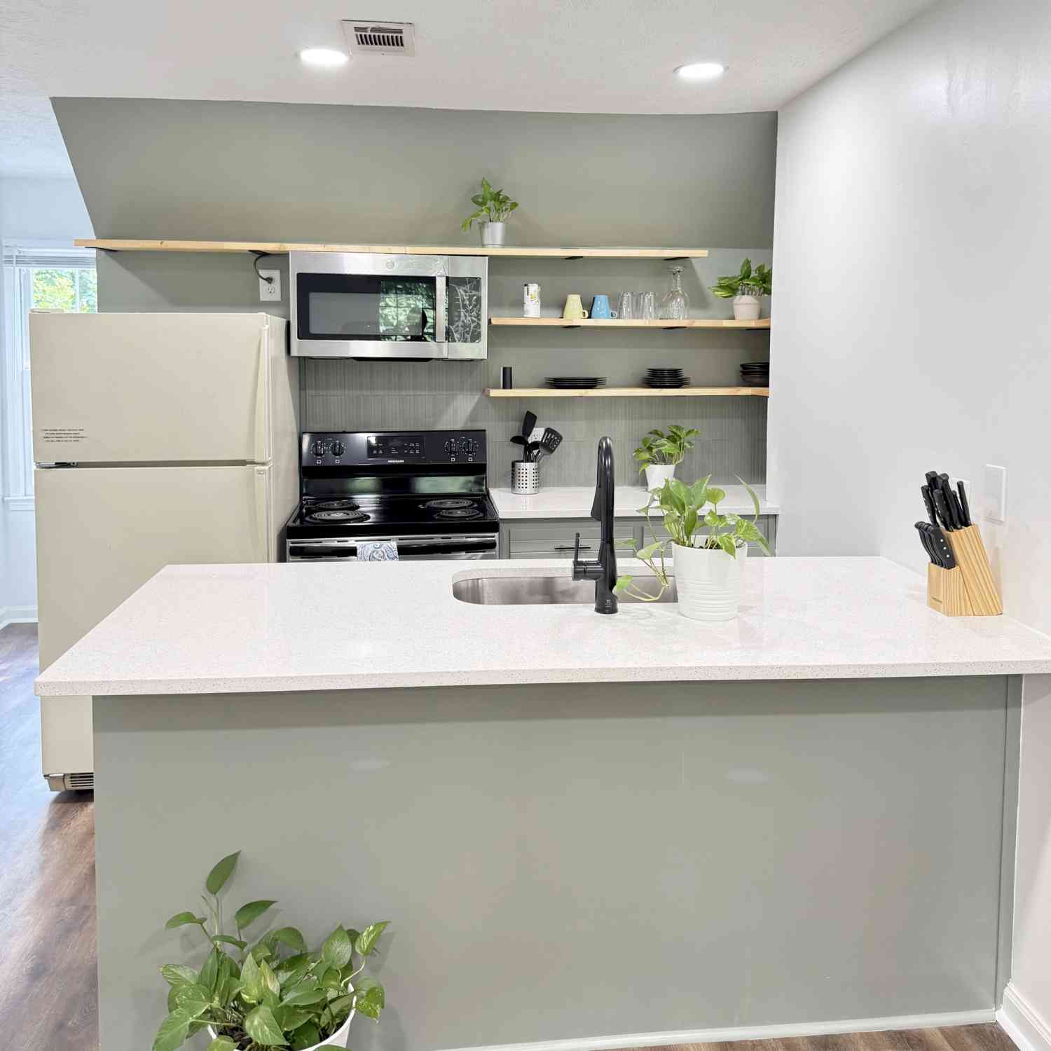 Apartment For Rent - 4193 N Shallowford Road #UNIT D<br/> Chamblee, GA 30341