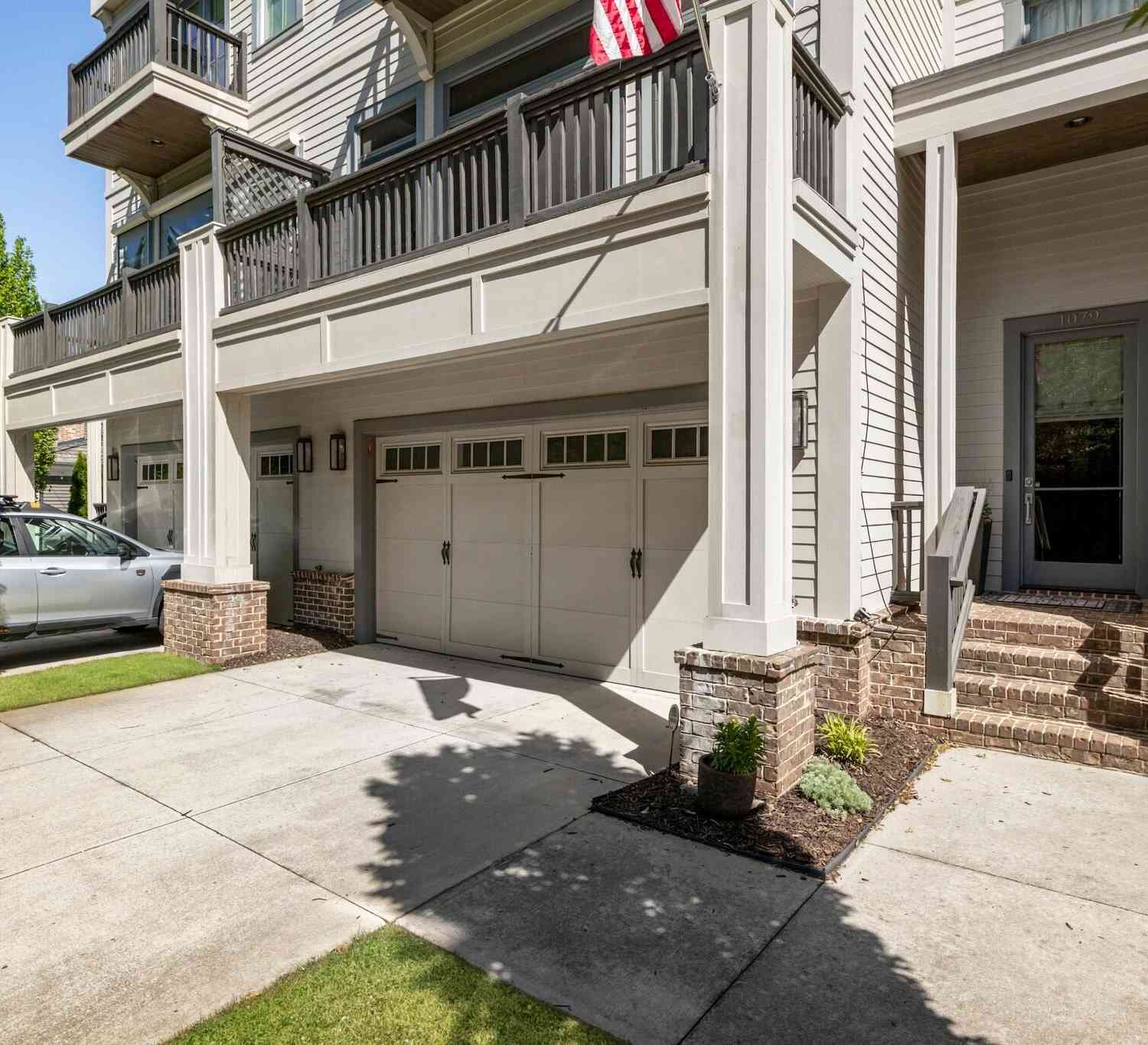 Townhouse For Rent - 1079 Canton Street<br/> Roswell, GA 30075
