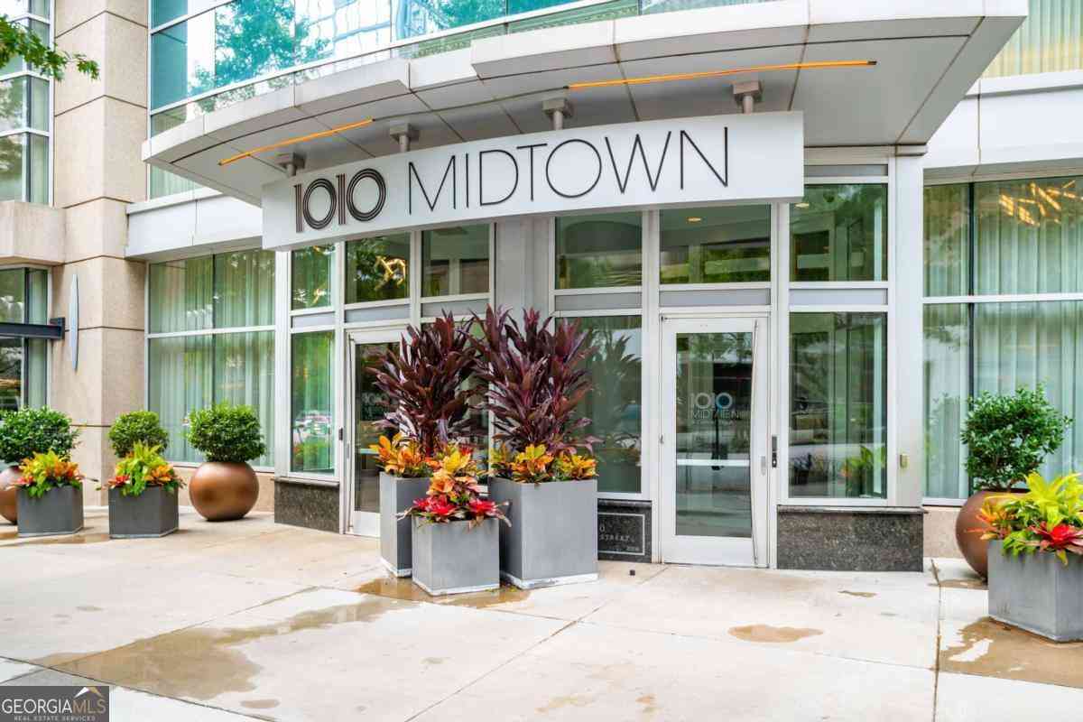 Condo For Rent - 1080 Peachtree Street NE #1411<br/> Atlanta, GA 30309