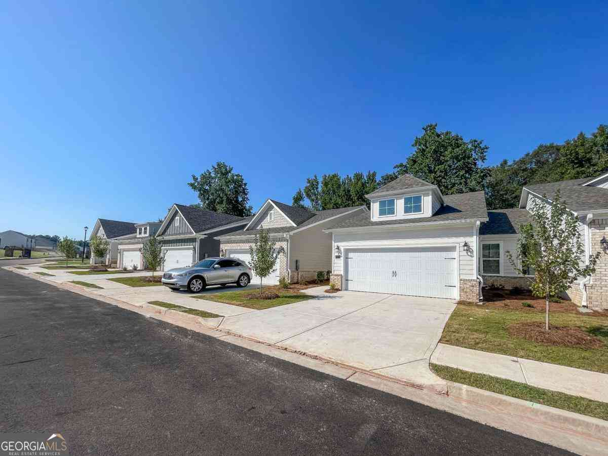 Townhouse For Rent - 1728 Tolstoy Lane #1728<br/> Stockbridge, GA 30281