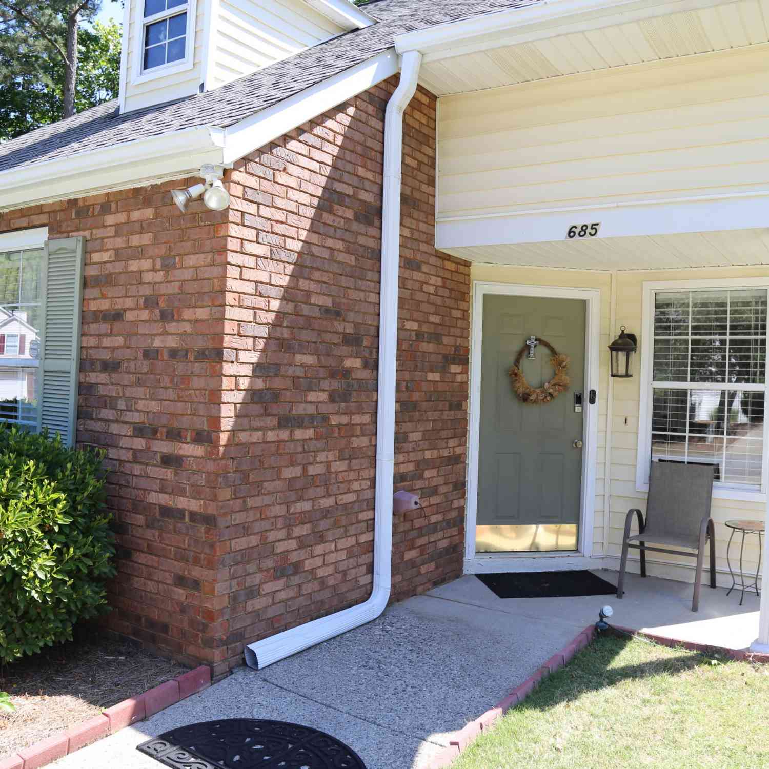 Homes For Rent - 685 Crossbridge Alley<br/> Johns Creek, GA 30022