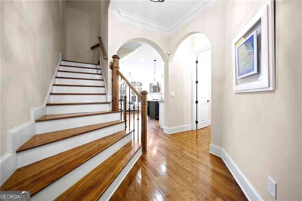 Townhouse For Rent - 3865 Paces Lookout Drive #18<br/> Atlanta, GA 30339
