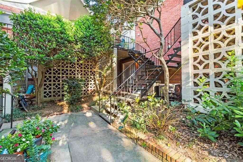 Condo For Rent - 1822 N Rock Springs #7<br/> Atlanta, GA 30324