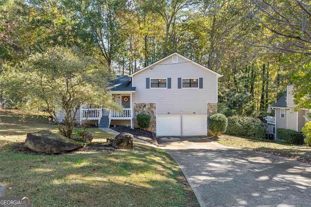 Homes For Rent - 4041 Woodbridge Court<br/> Powder Springs, GA 30127
