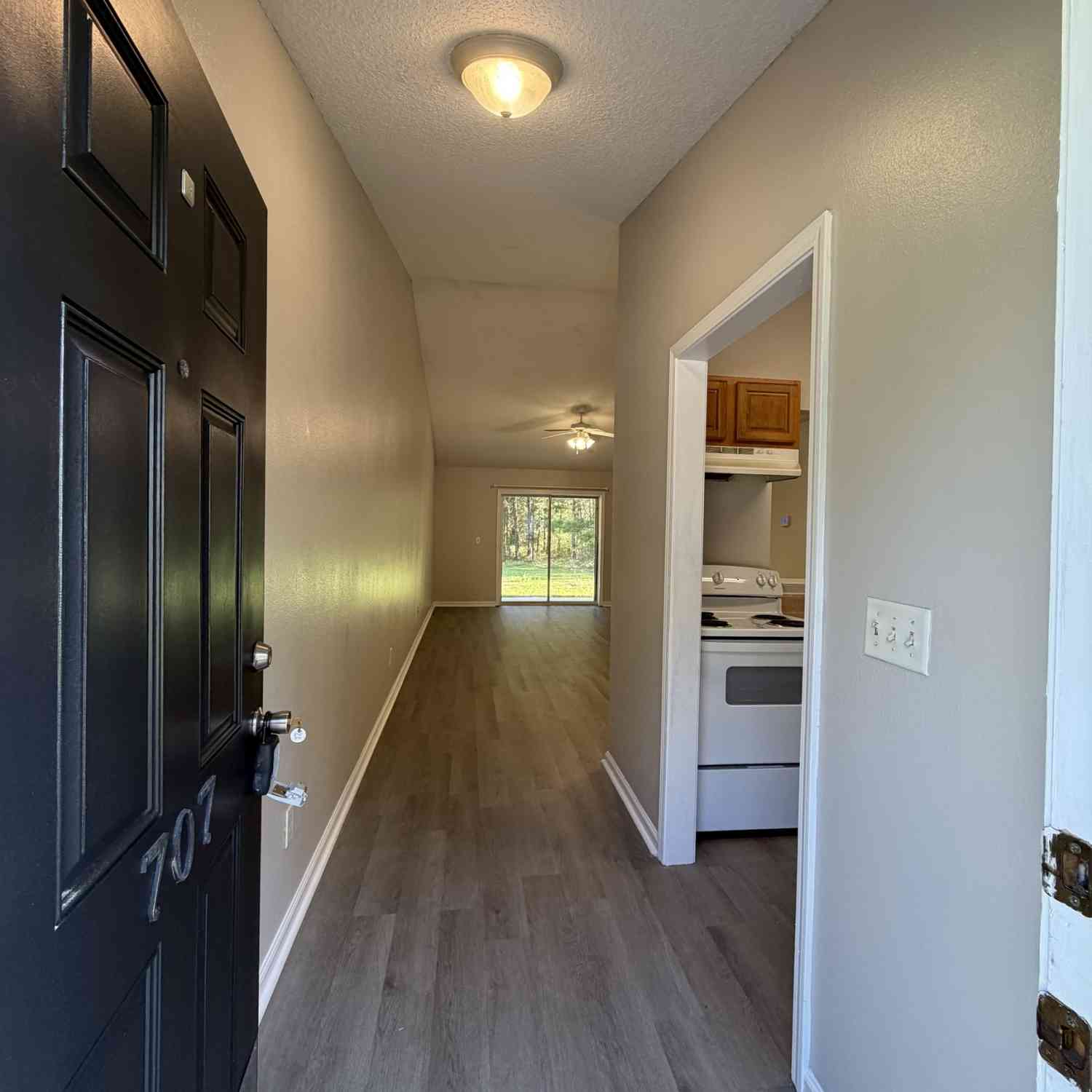Multifamily For Rent - 707 Lawnwood Avenue<br/> Kingsland, GA 31548
