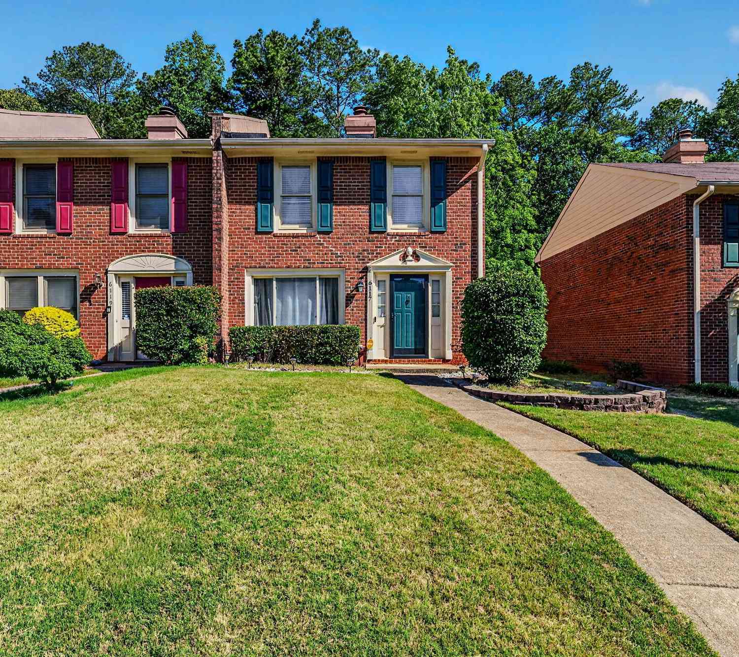 Townhouse For Rent - 6117 Queen Anne Court<br/> Norcross, GA 30093