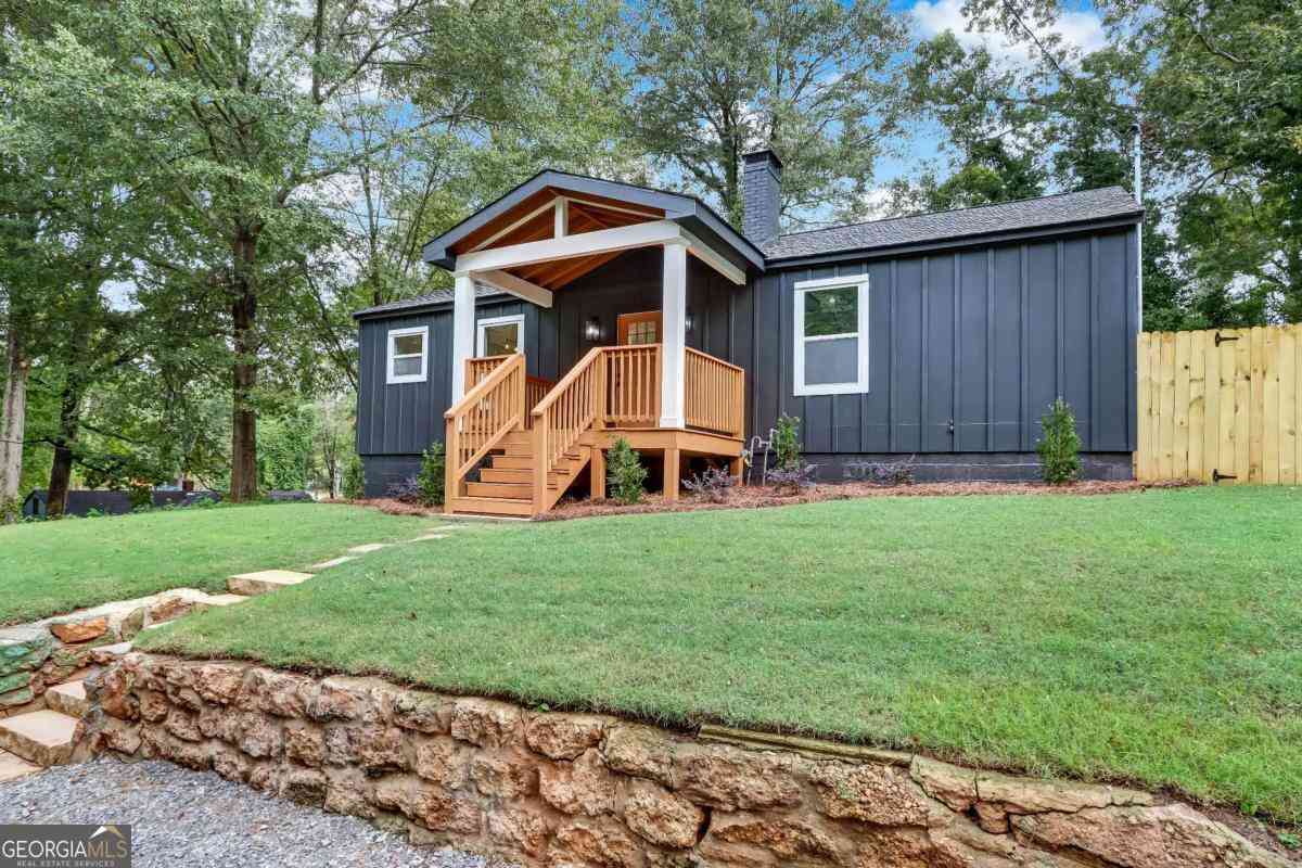 Homes For Rent - 1250 Byewood Lane<br/> Atlanta, GA 30310
