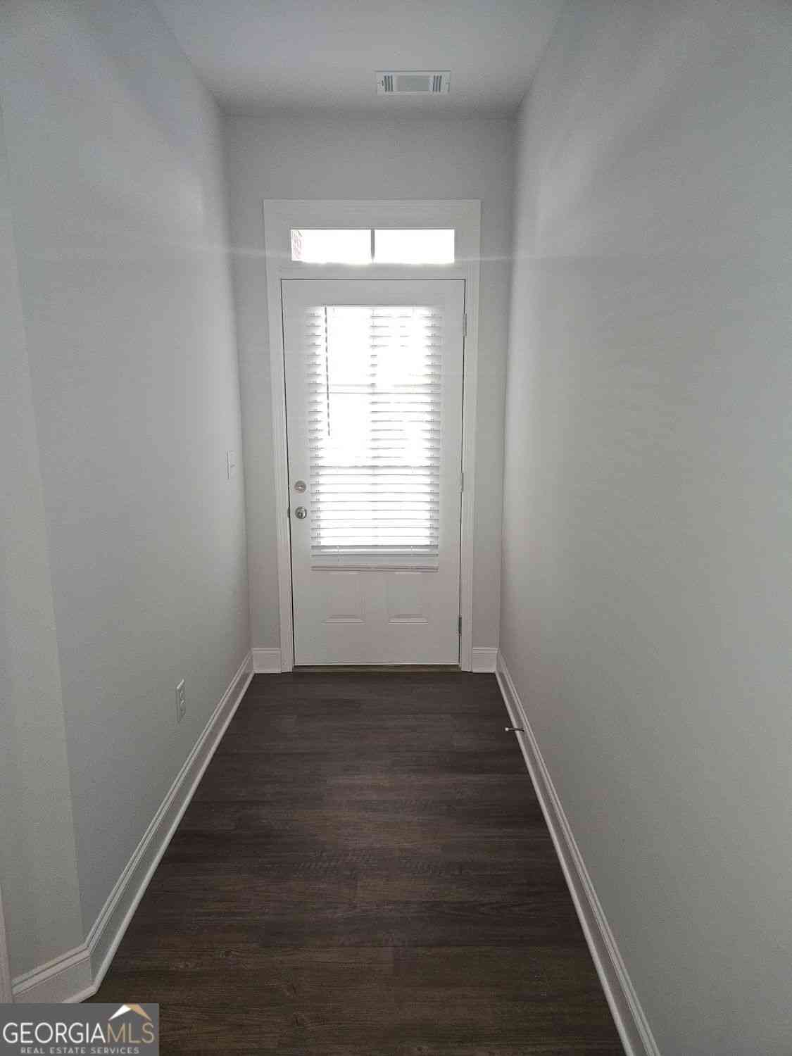 Townhouse For Rent - 1574 Gin Blossom Circle<br/> Lawrenceville, GA 30045