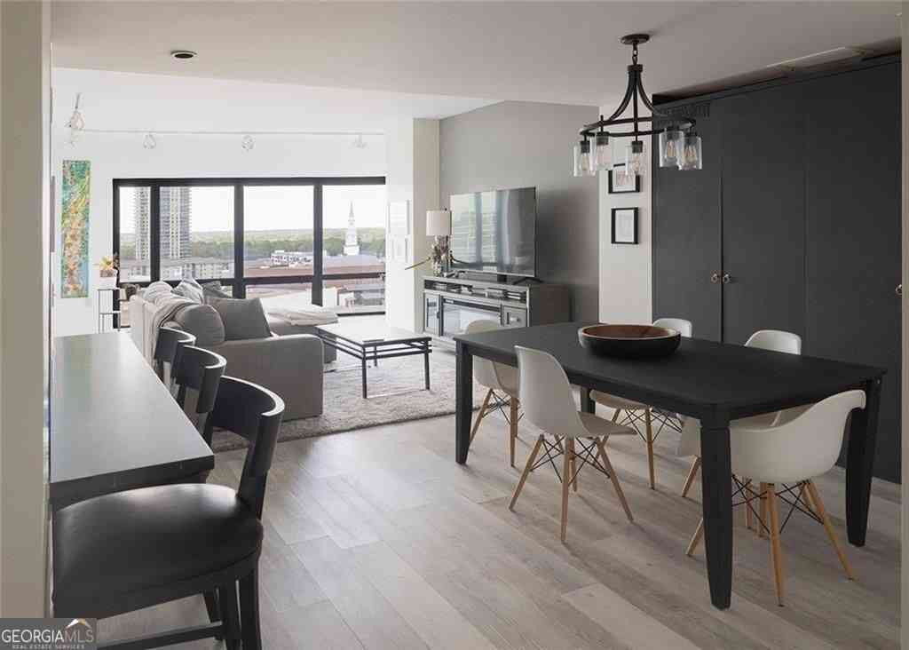 Condo For Rent - 3475 Oak Valley Road NE #1450<br/> Atlanta, GA 30326